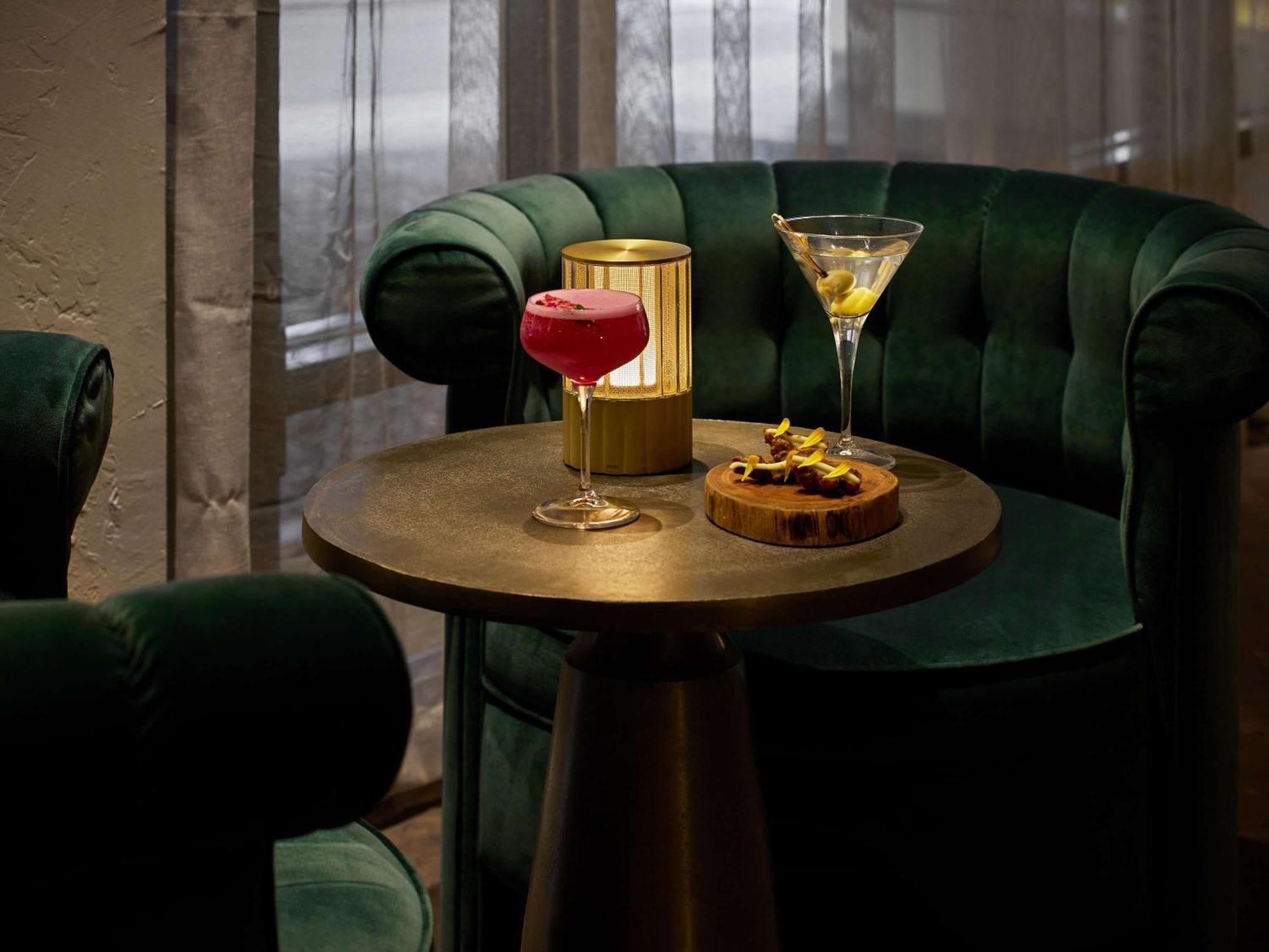 The Playford Adelaide - Mgallery Luaran gambar The bar at the London Edition